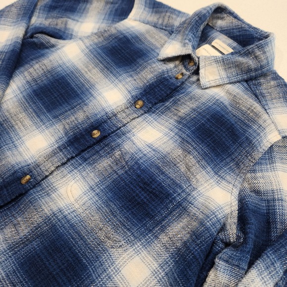 American Eagle Women XS Blue Plaid Ahh-Mazingly Soft Boyfriend Fit Flannel Shirt - Picture 7 of 11